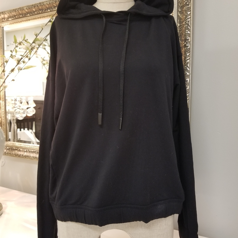 Lululemon pullover Size 10